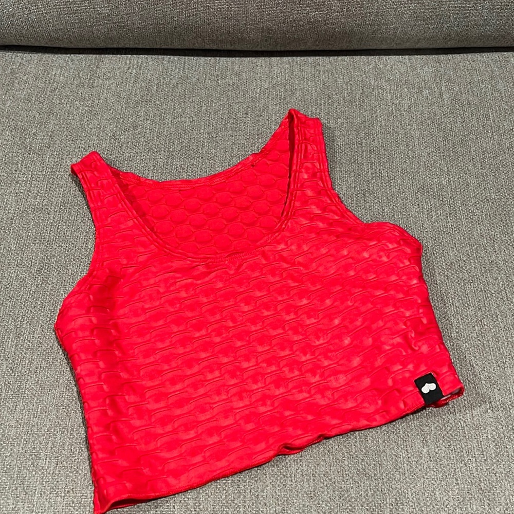 Bootybybrabants chrome tank. Ruby. Perfect cond.